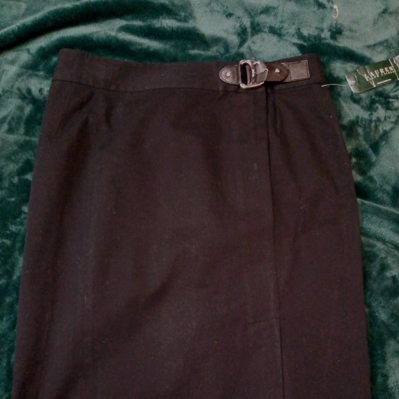 Ralph Lauren Black Pencil Skirt with Buckle Detail, Sz 10 - Picture 9 of 12